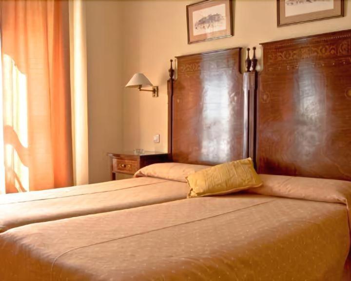 Hotel Iberia Plaza America Caces Εξωτερικό φωτογραφία