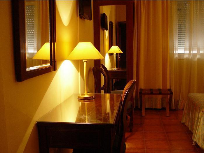 Hotel Iberia Plaza America Caces Εξωτερικό φωτογραφία
