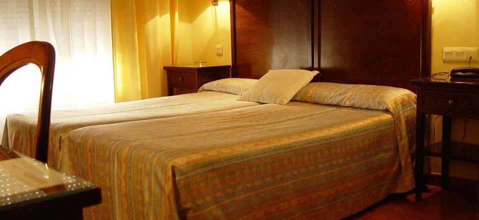 Hotel Iberia Plaza America Caces Εξωτερικό φωτογραφία